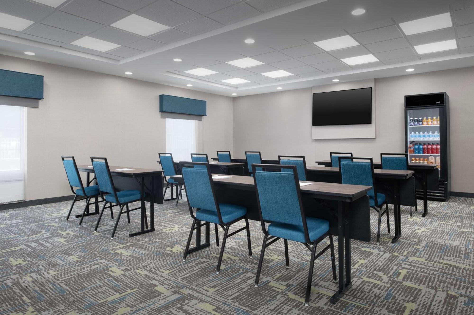 Hampton Inn Стейтсбъро Екстериор снимка