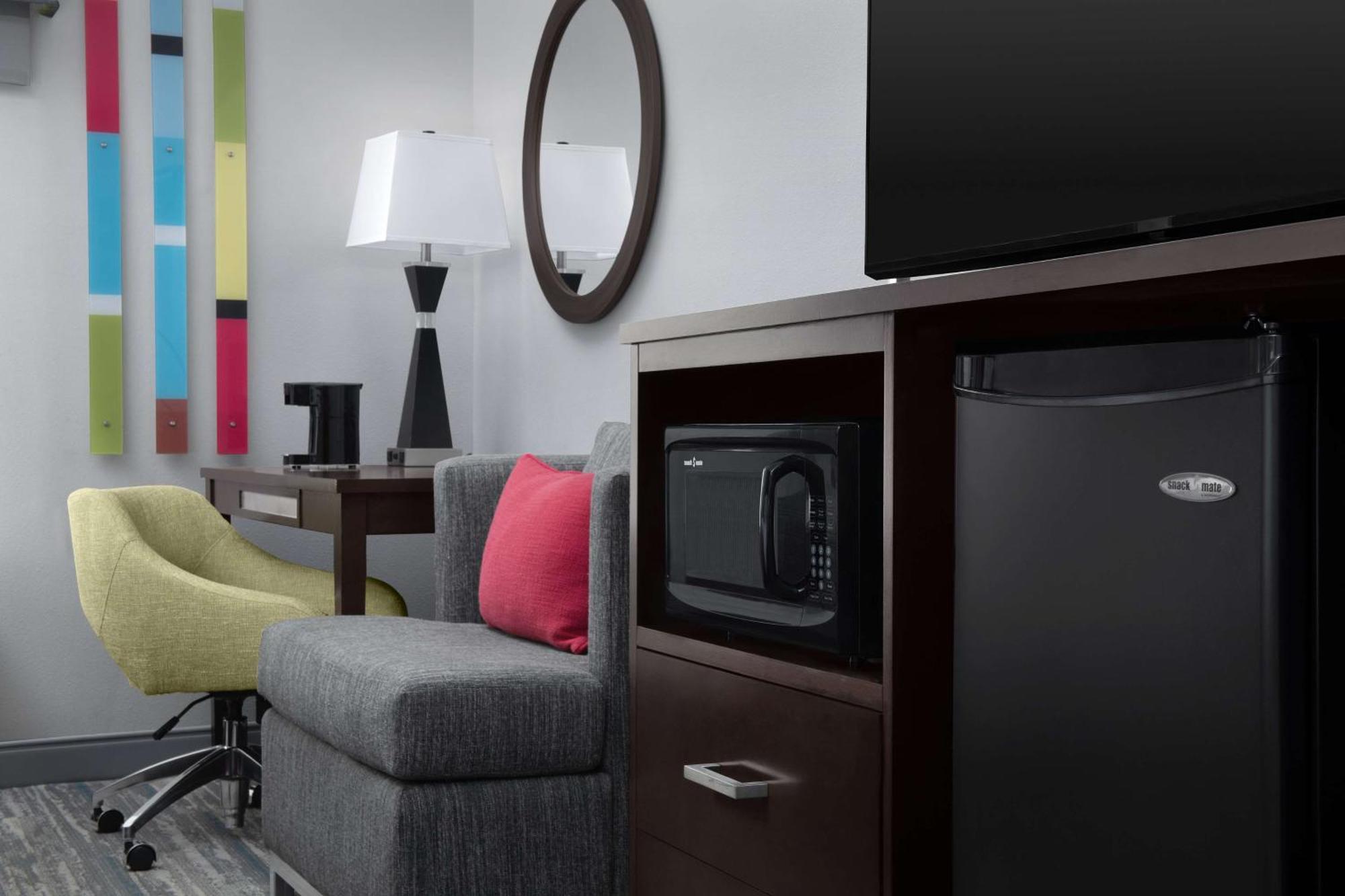 Hampton Inn Стейтсбъро Екстериор снимка